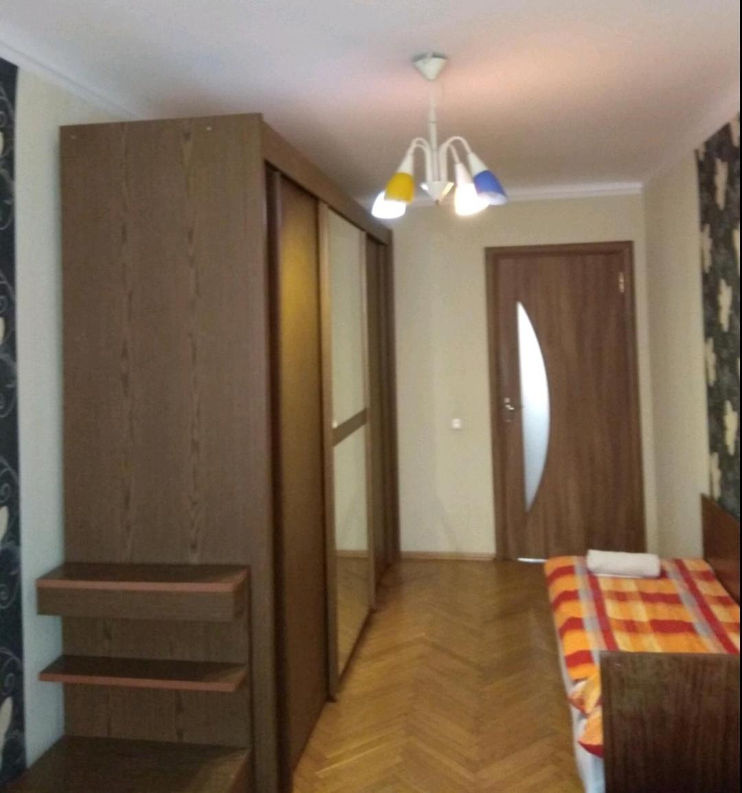 3- Х Комнатная Квартира В Центре Apartamento Rivne Exterior foto